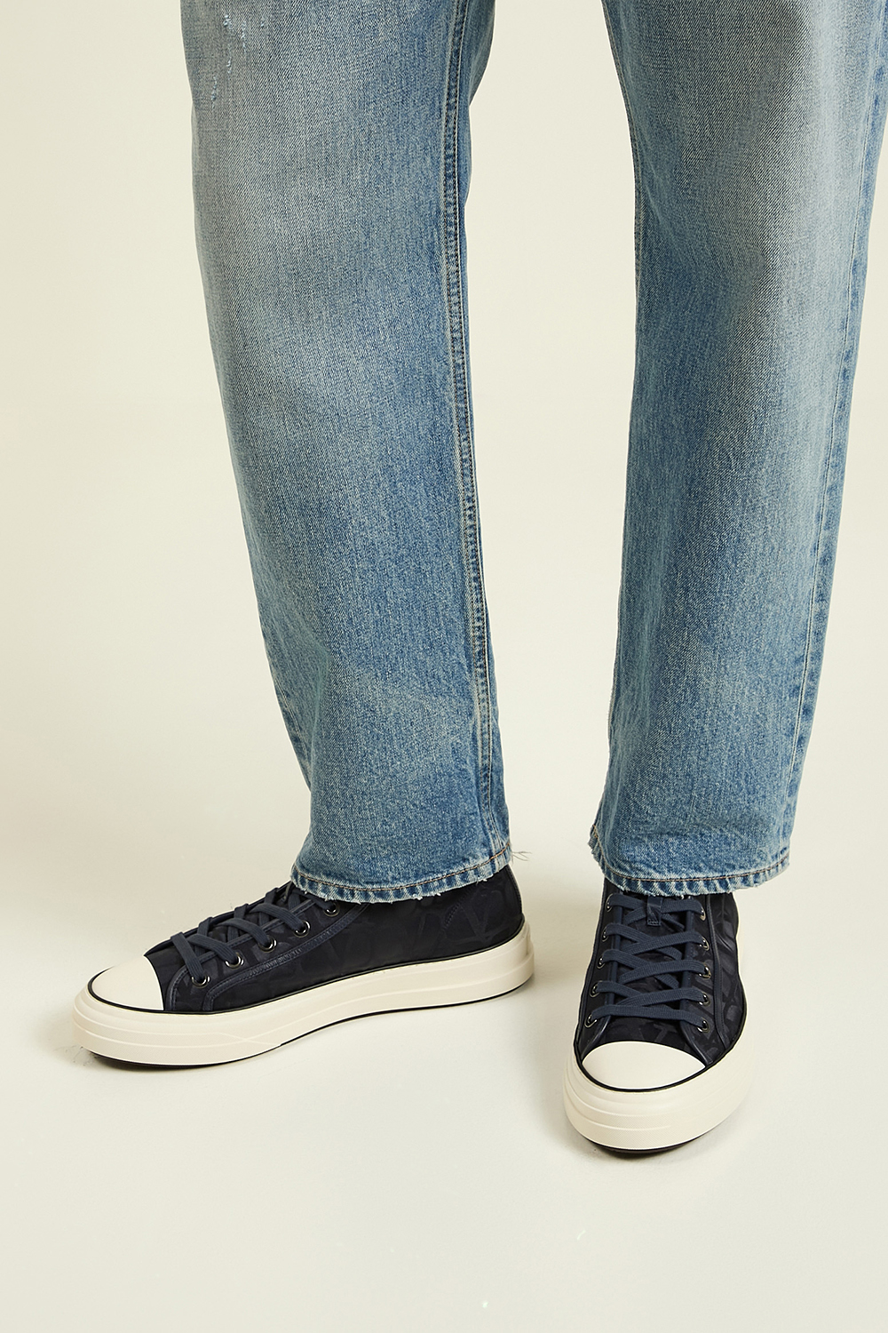 נעלי סניקרס